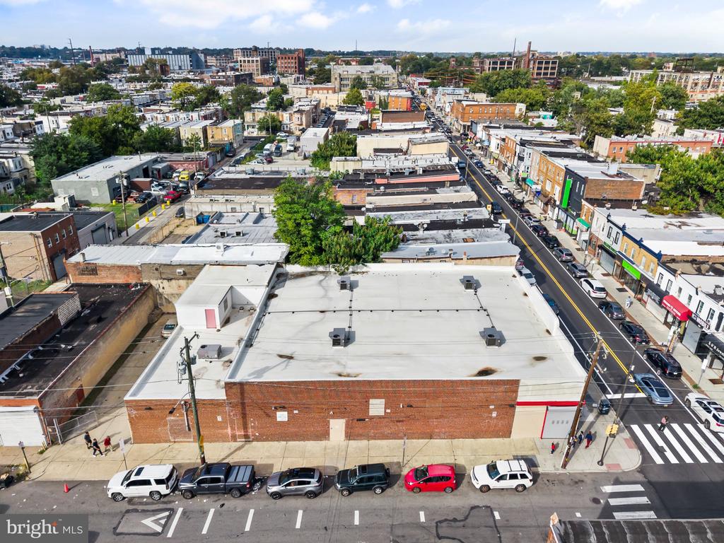 2201 W CAMBRIA STREET