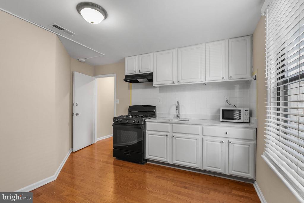 2319 WALNUT STREET Unit: 1