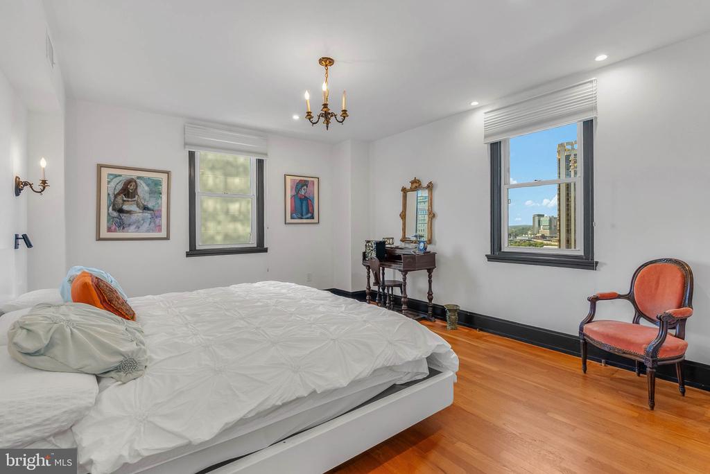 1901 WALNUT STREET Unit: 15A