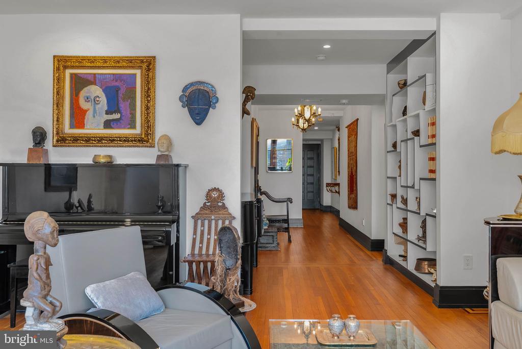 1901 WALNUT STREET Unit: 15A