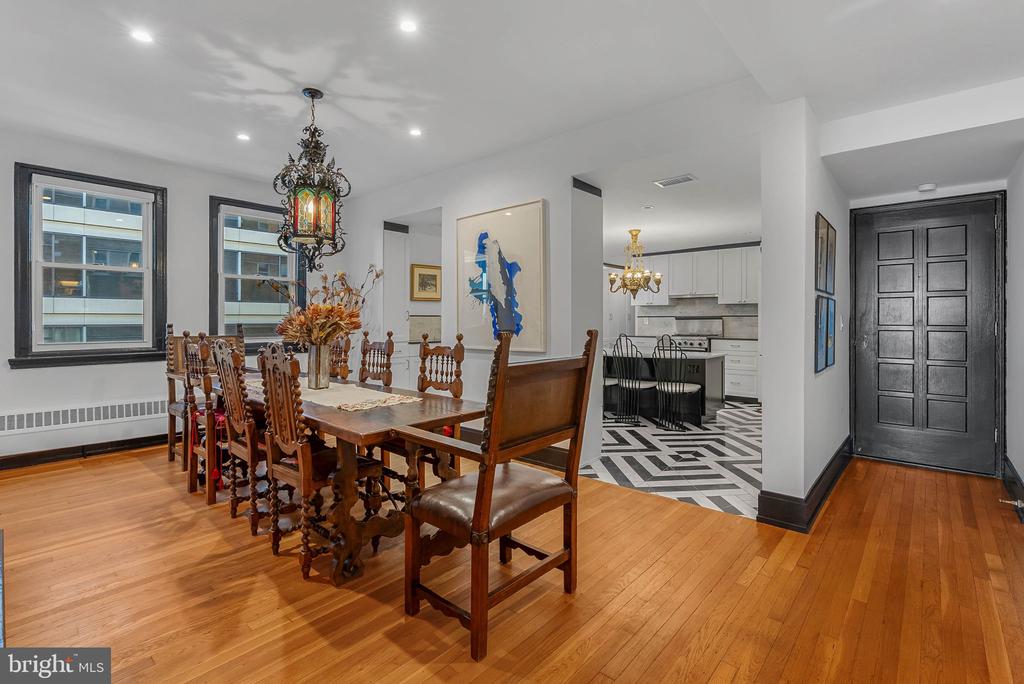 1901 WALNUT STREET Unit: 15A