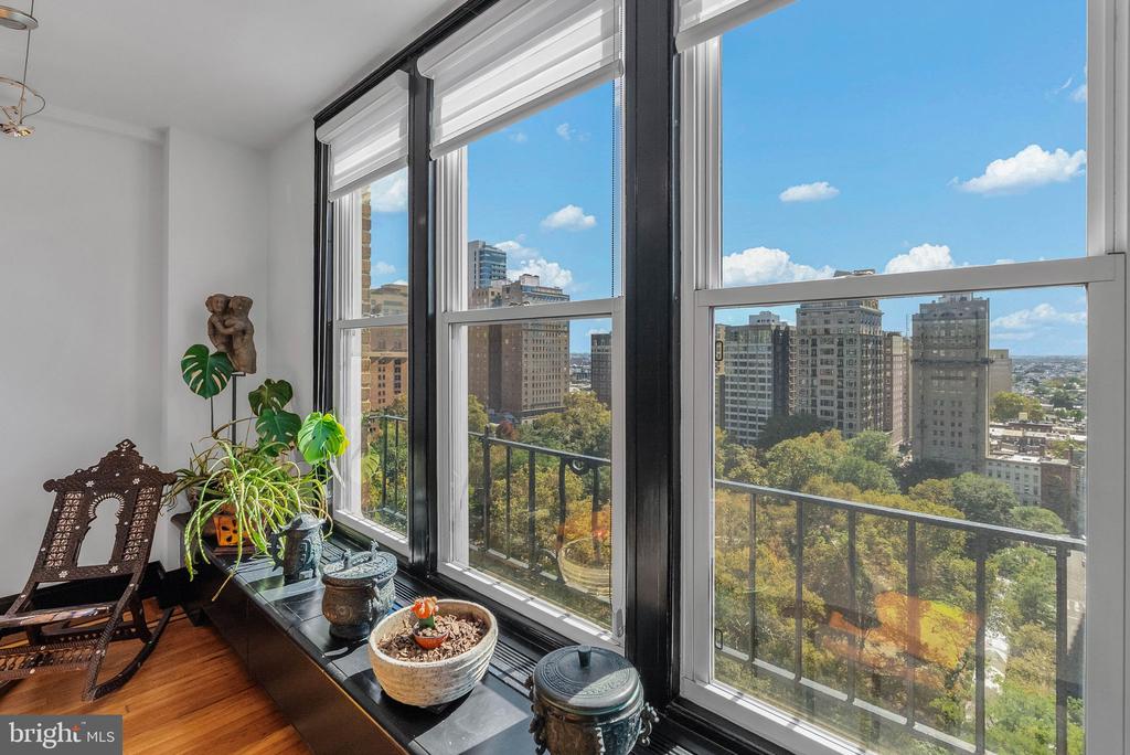 1901 WALNUT STREET Unit: 15A