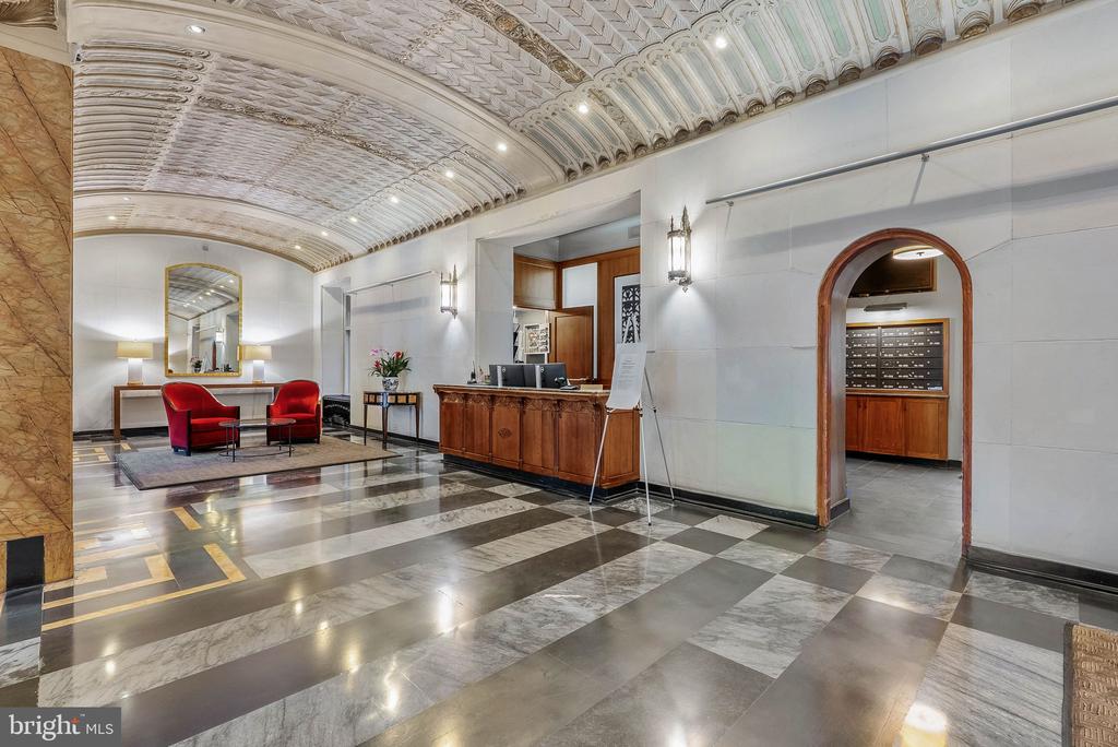 1901 WALNUT STREET Unit: 15A