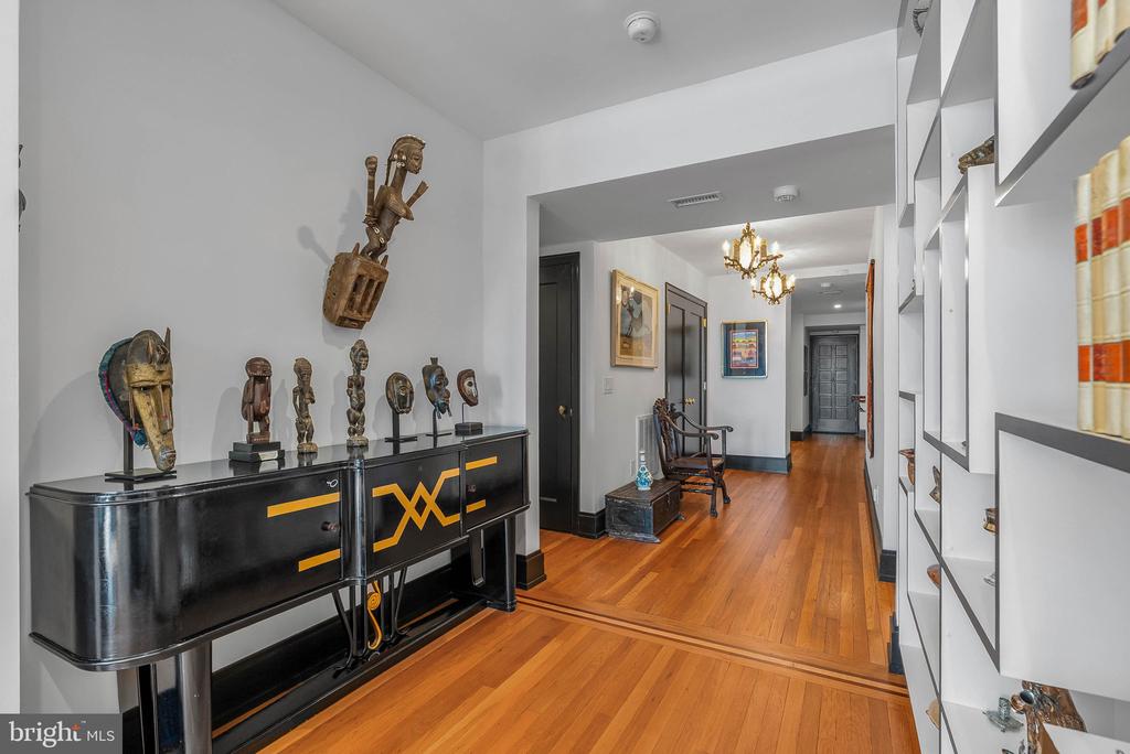 1901 WALNUT STREET Unit: 15A