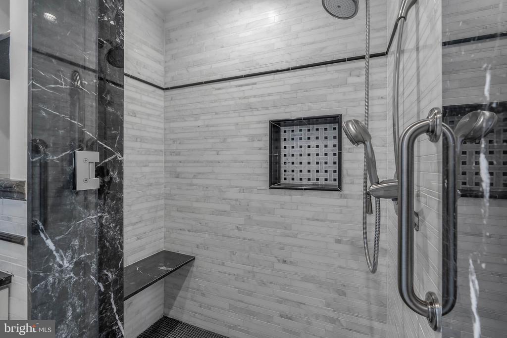1901 WALNUT STREET Unit: 15A