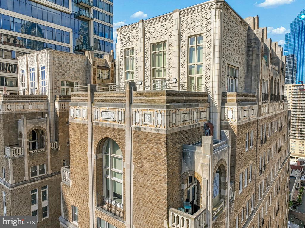 1901 WALNUT STREET Unit: 15A
