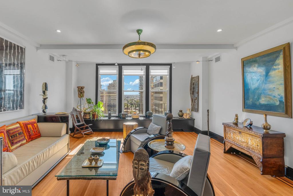 1901 WALNUT STREET Unit: 15A