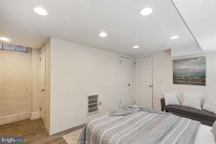 1305 SPRUCE STREET Unit: TH1C