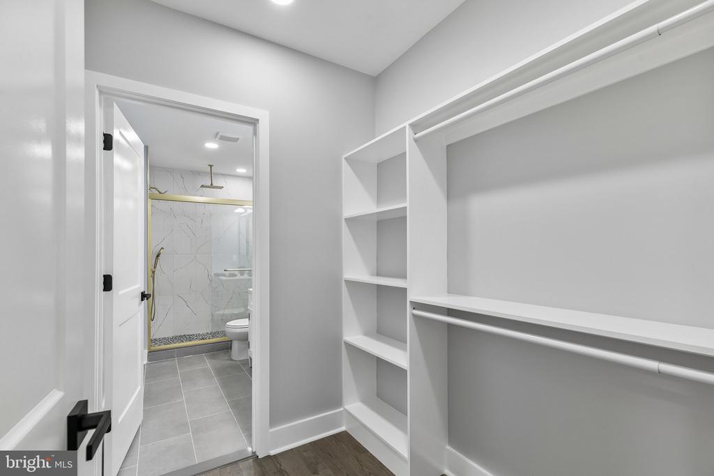 1433 S 8TH STREET