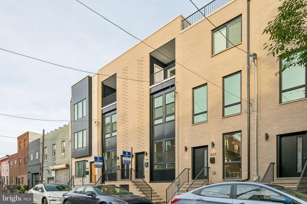 1433 S 8TH STREET