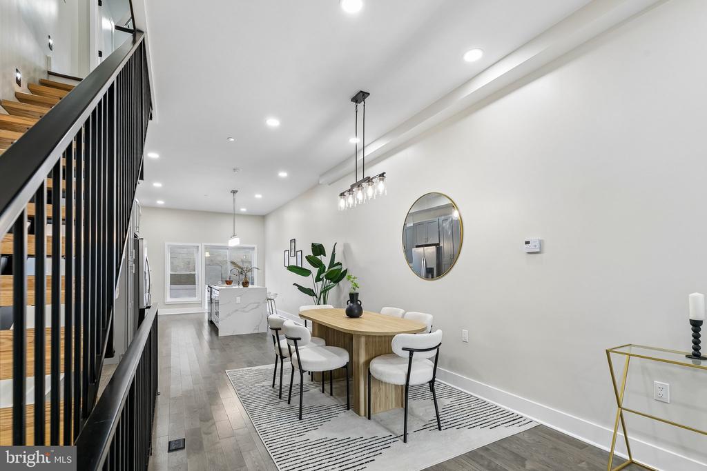 1433 S 8TH STREET