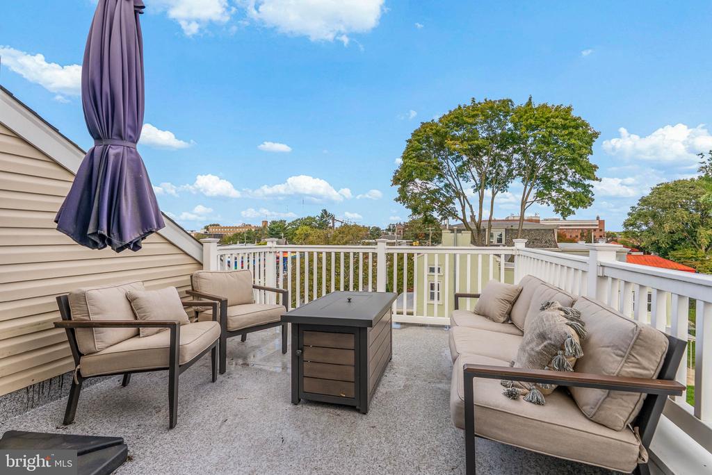 502 KINGSLEY COURT