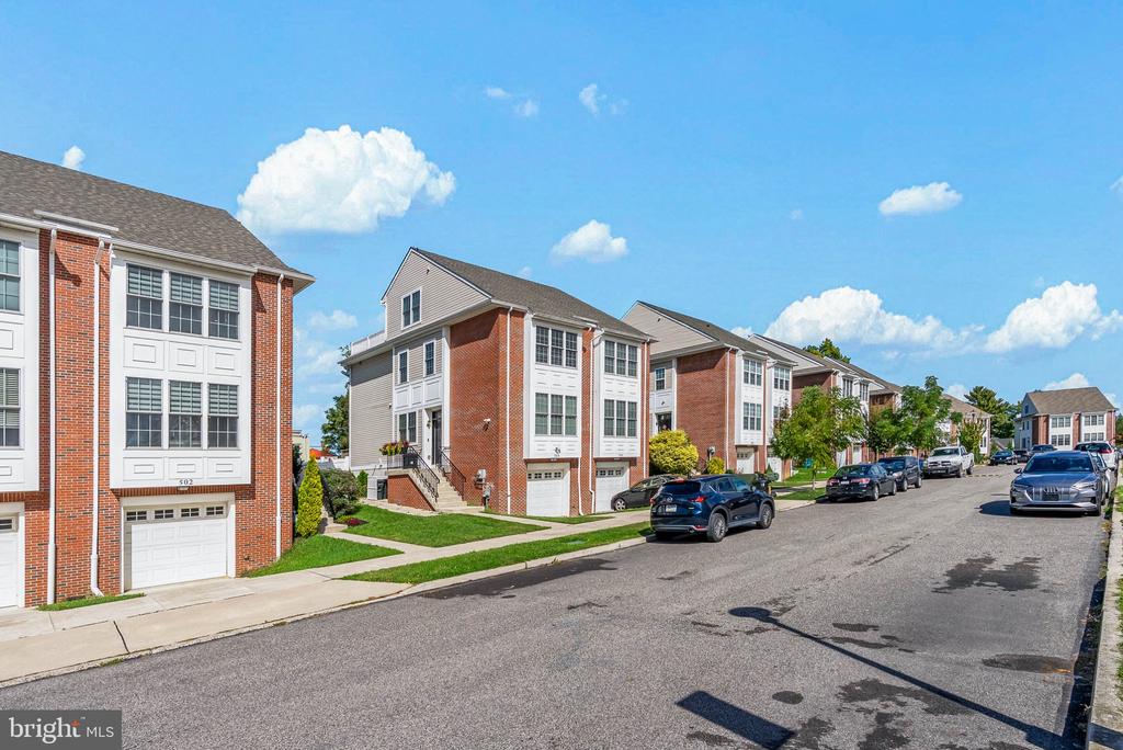 502 KINGSLEY COURT