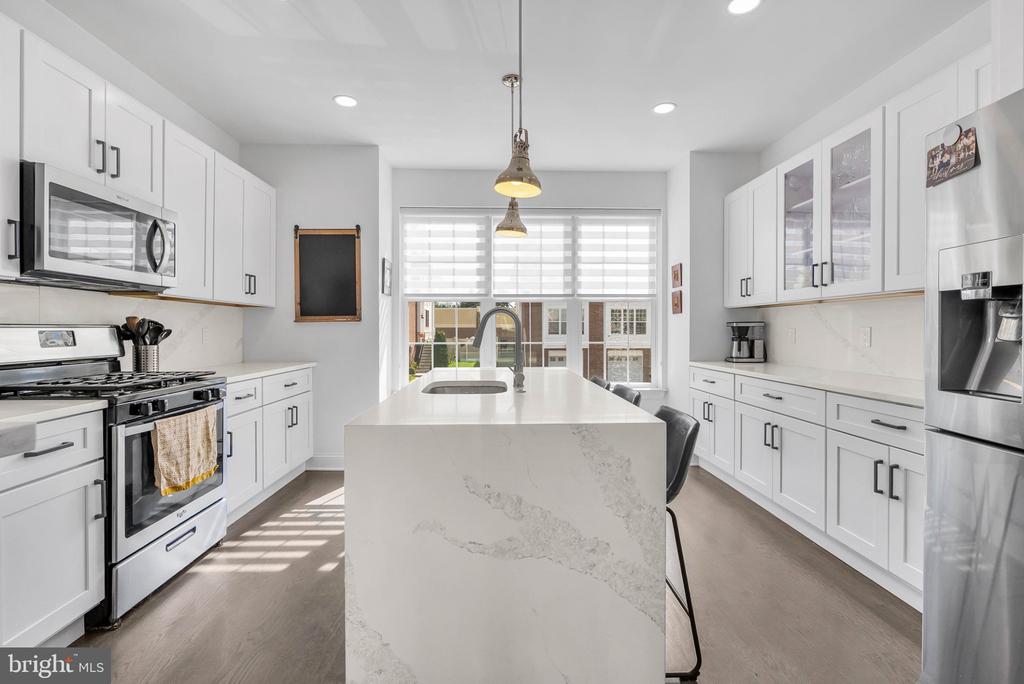 502 KINGSLEY COURT