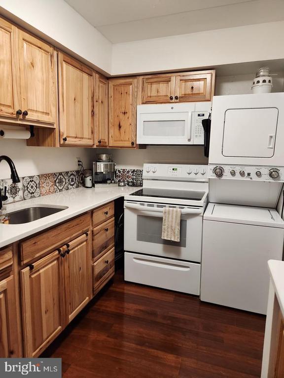 514 S 12TH STREET Unit: B