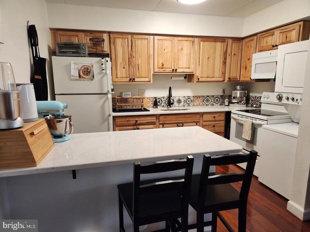 514 S 12TH STREET Unit: B
