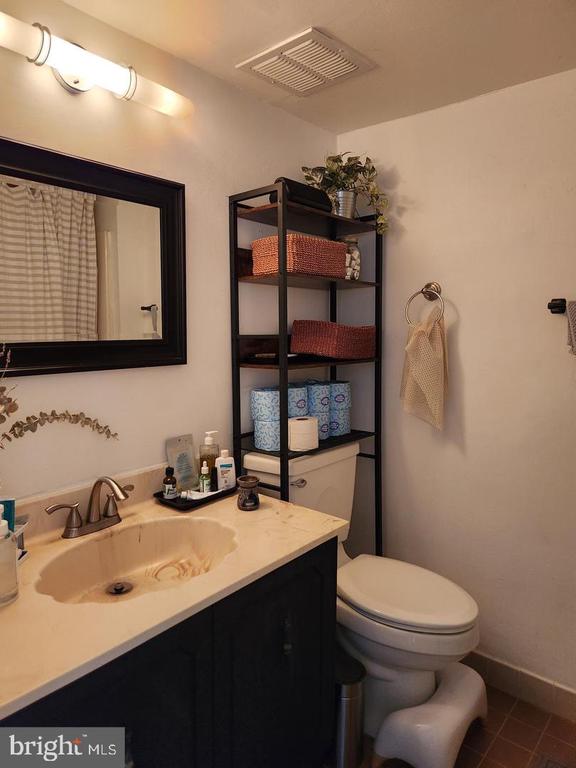 514 S 12TH STREET Unit: B