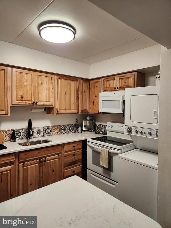 514 S 12TH STREET Unit: B