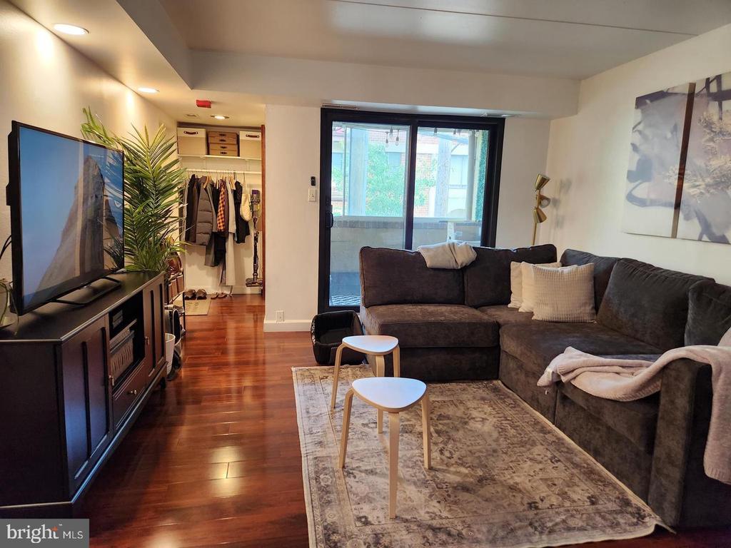 514 S 12TH STREET Unit: B