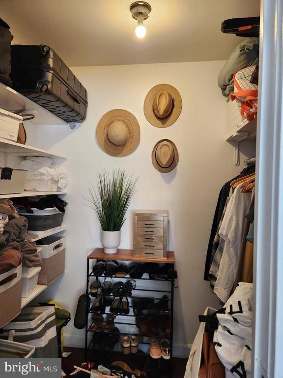 514 S 12TH STREET Unit: B