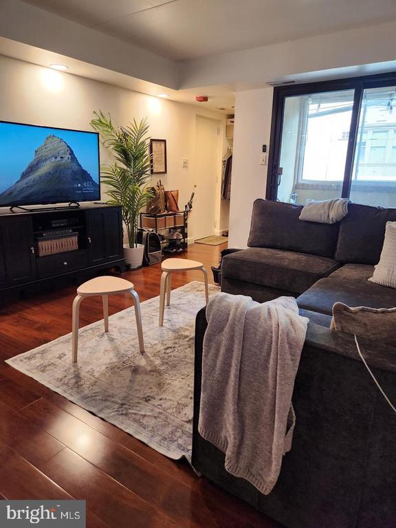 514 S 12TH STREET Unit: B