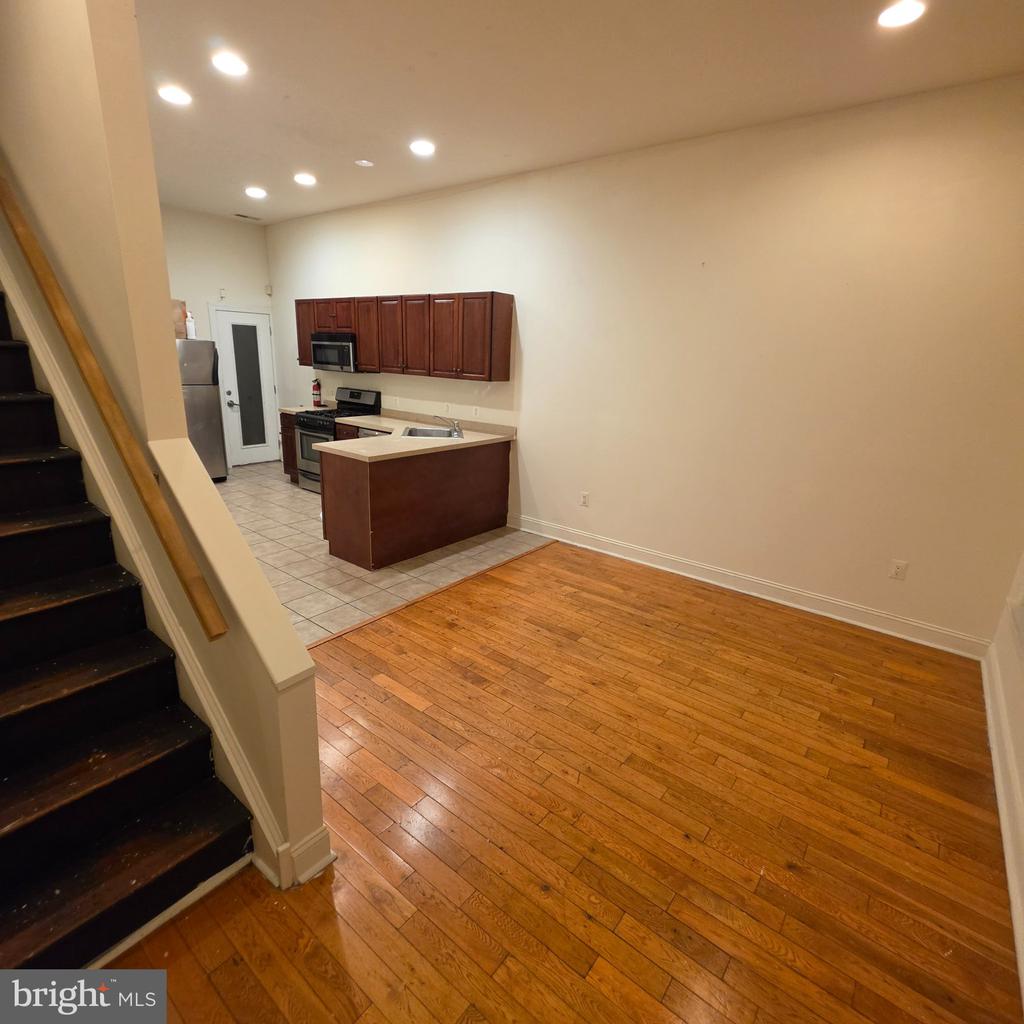 1951 N GRATZ STREET Unit: 2