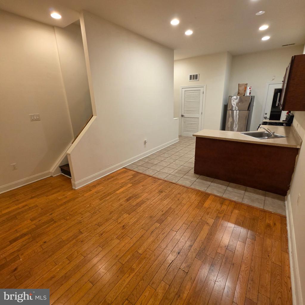 1951 N GRATZ STREET Unit: 2