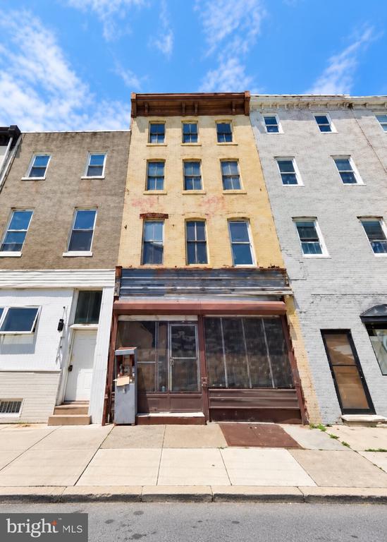 705 W GIRARD AVENUE