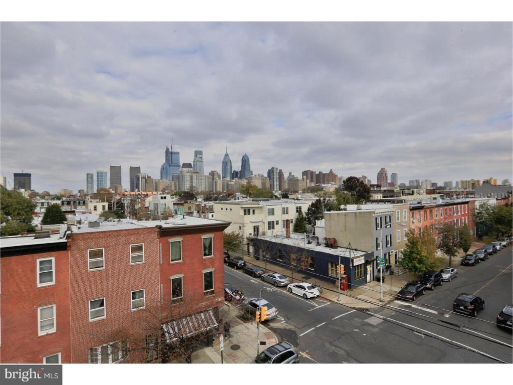 2204 CHRISTIAN STREET Unit: 1