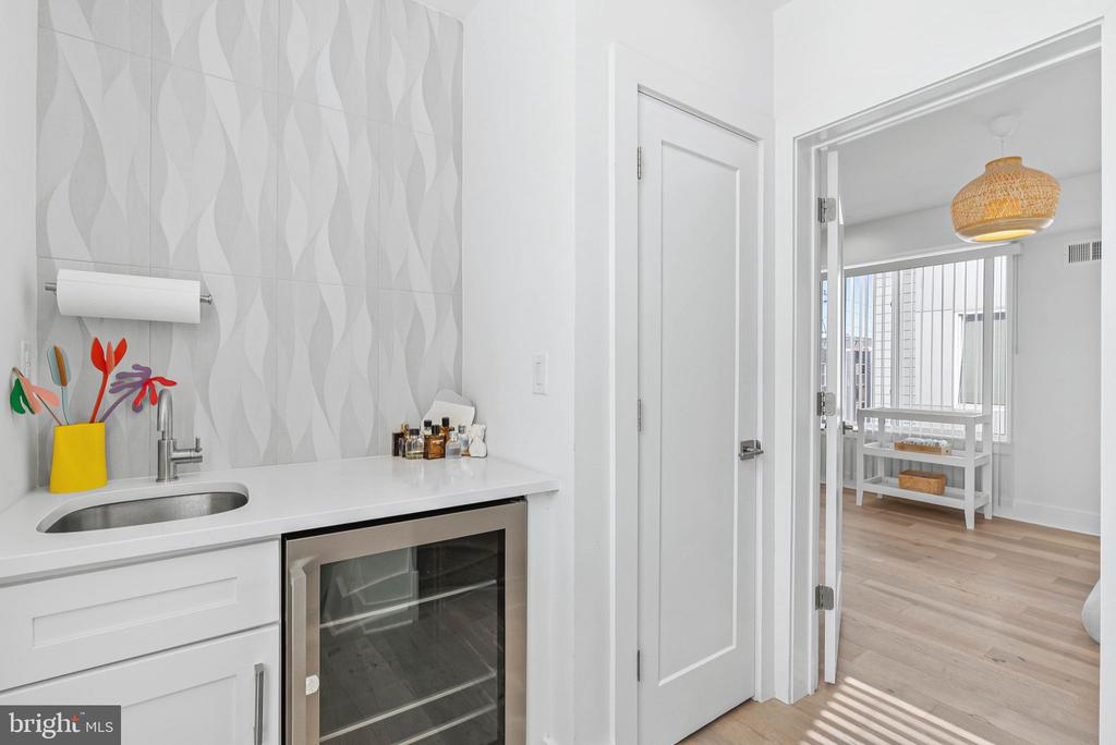 1325 N 17TH Unit: A