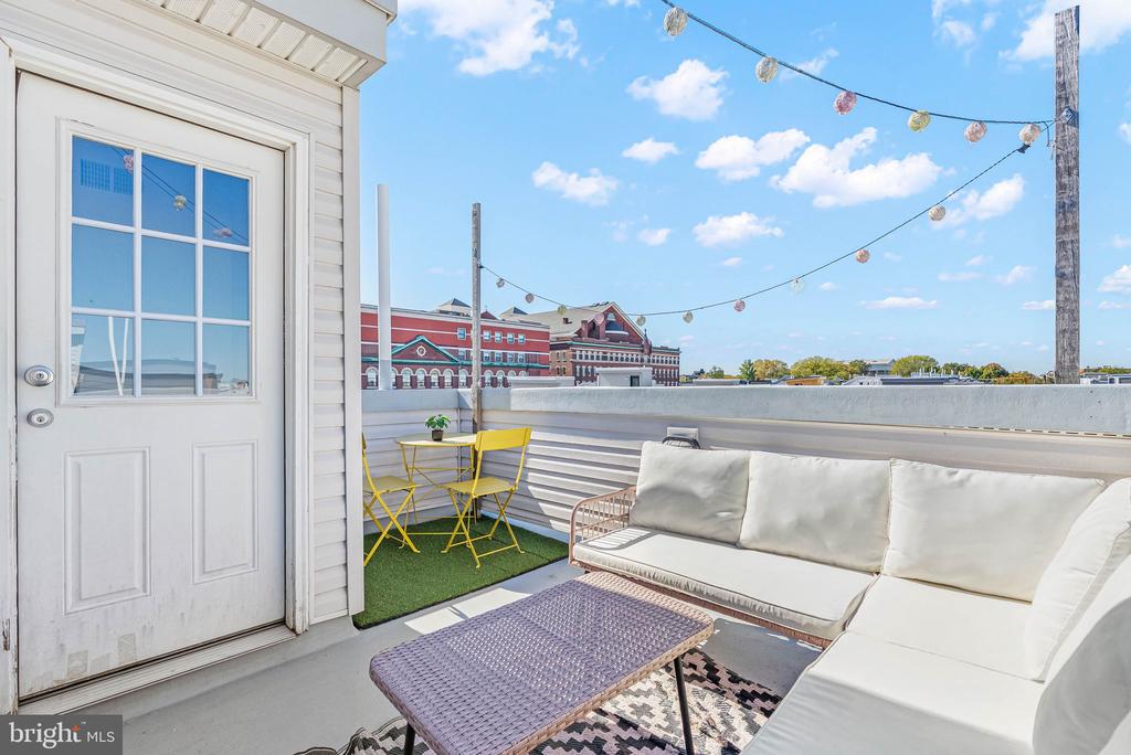 1325 N 17TH Unit: A