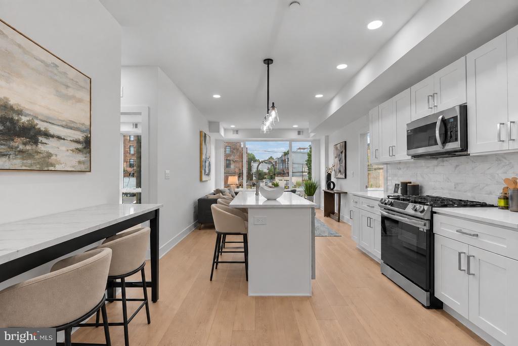 950 N 2ND STREET Unit: 3B