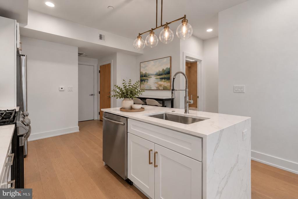 950 N 2ND STREET Unit: 3B