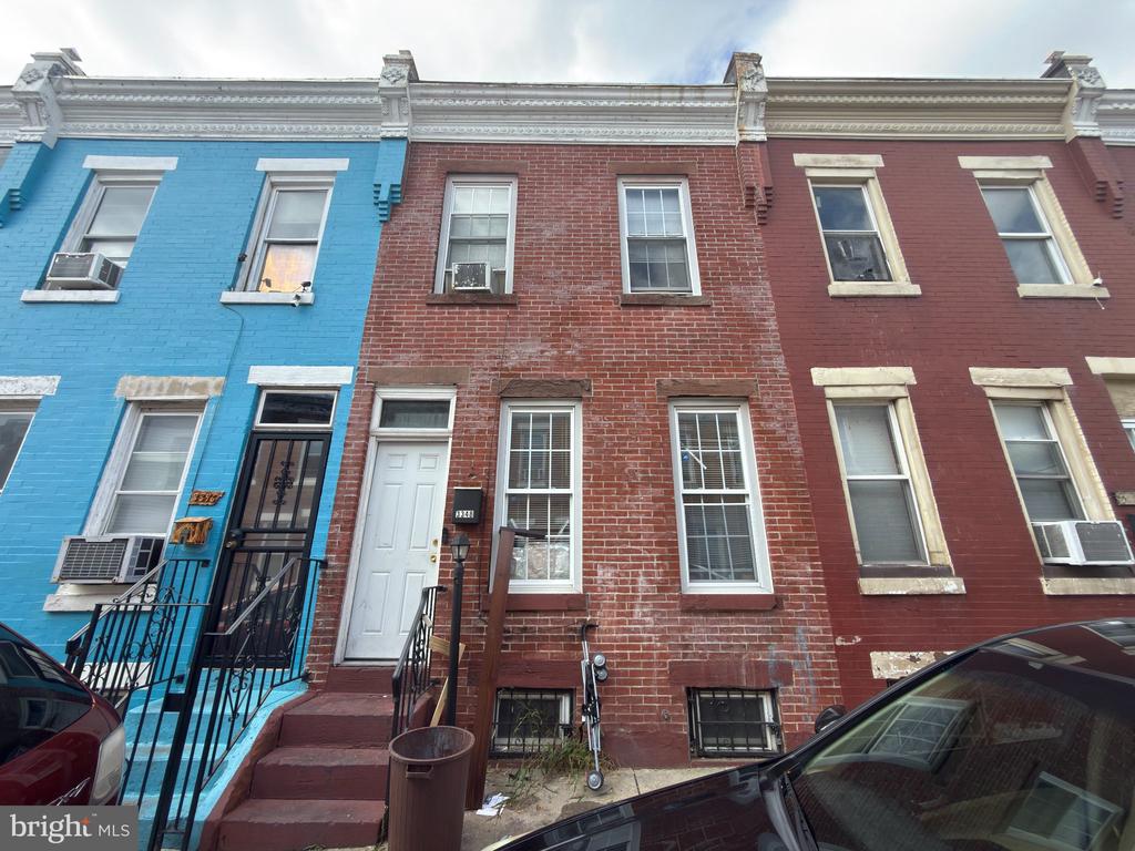 4011 SPRING GARDEN STREET