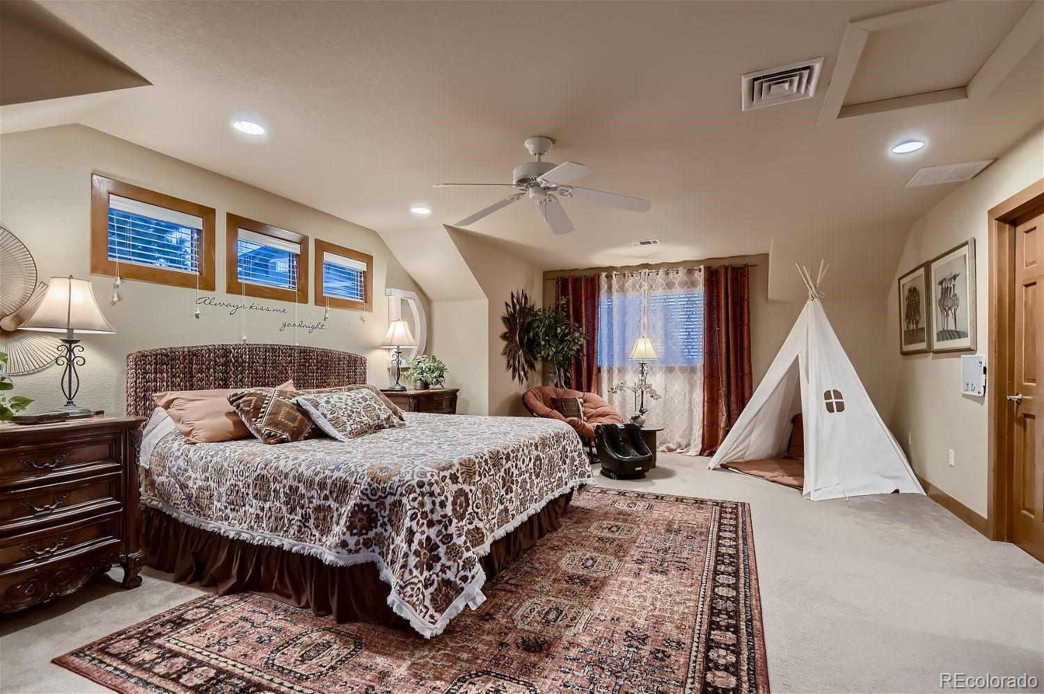 25096 E Plymouth Circle