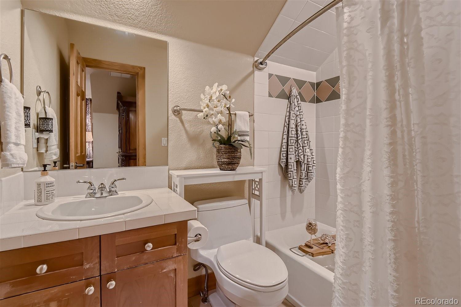 25096 E Plymouth Circle