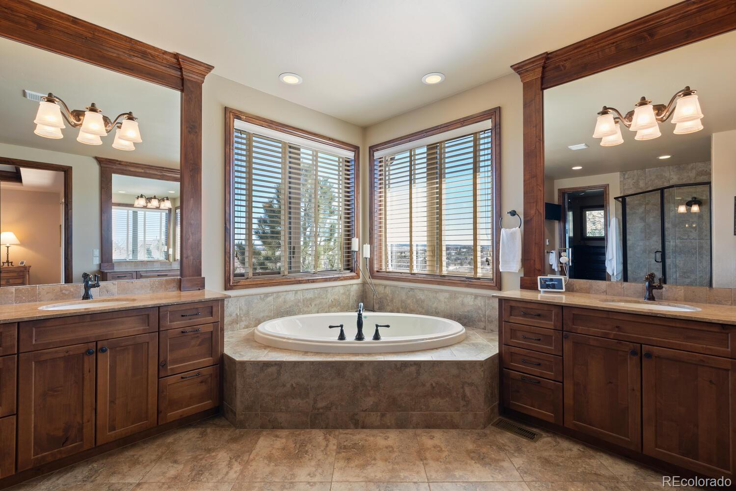 4950 Raintree Circle