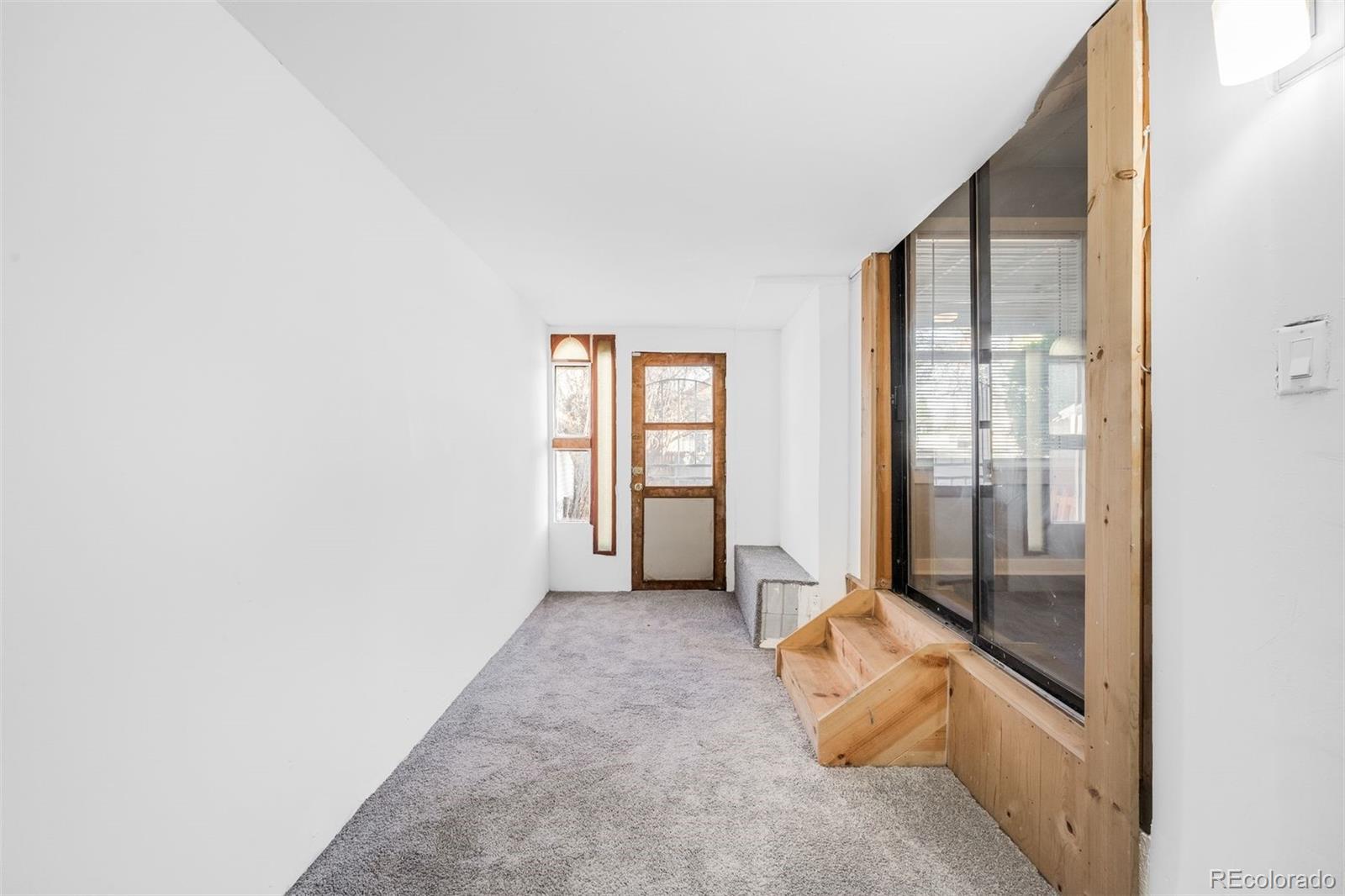 1187 Syracuse Street