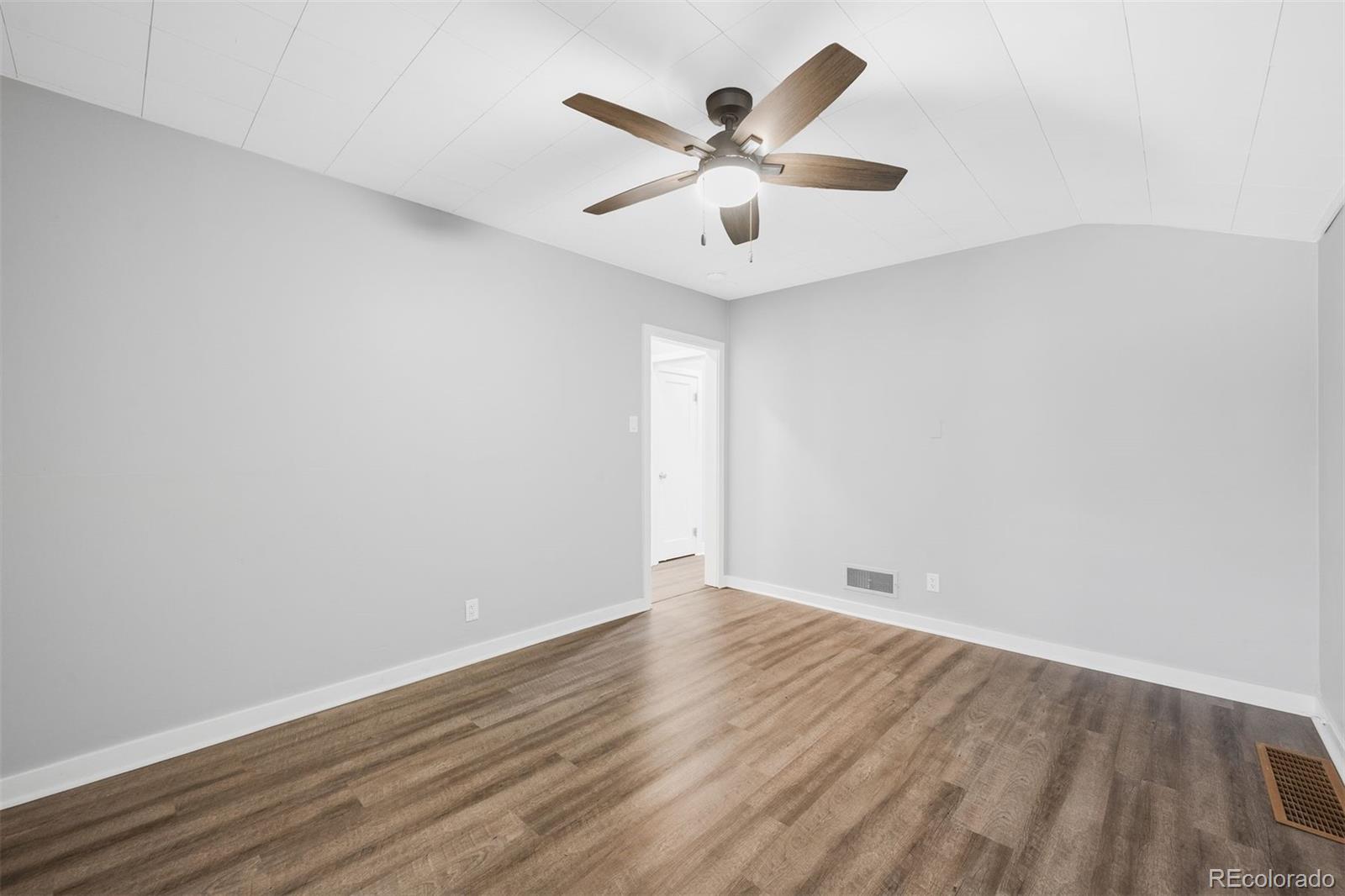 1187 Syracuse Street