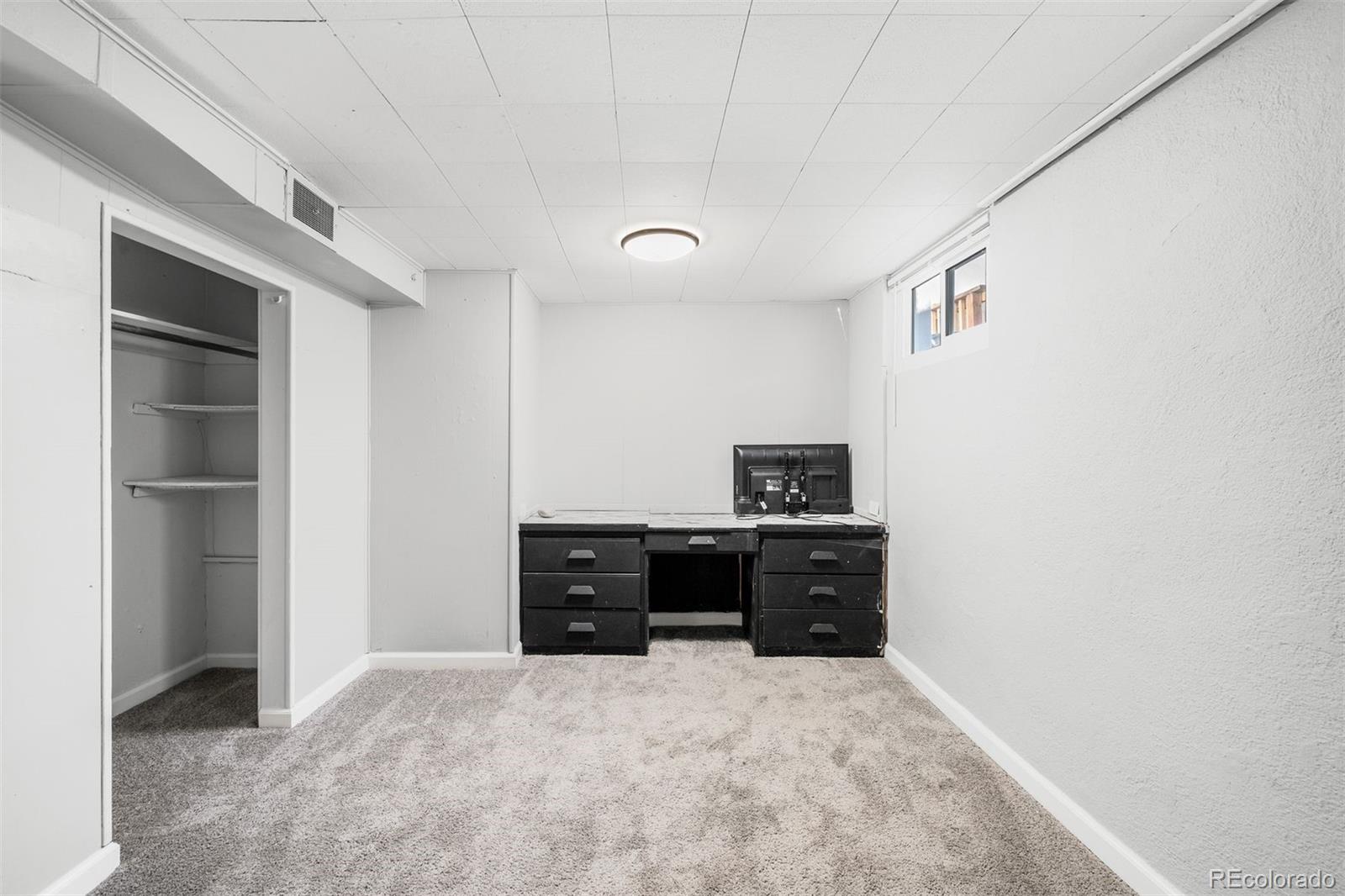 1187 Syracuse Street