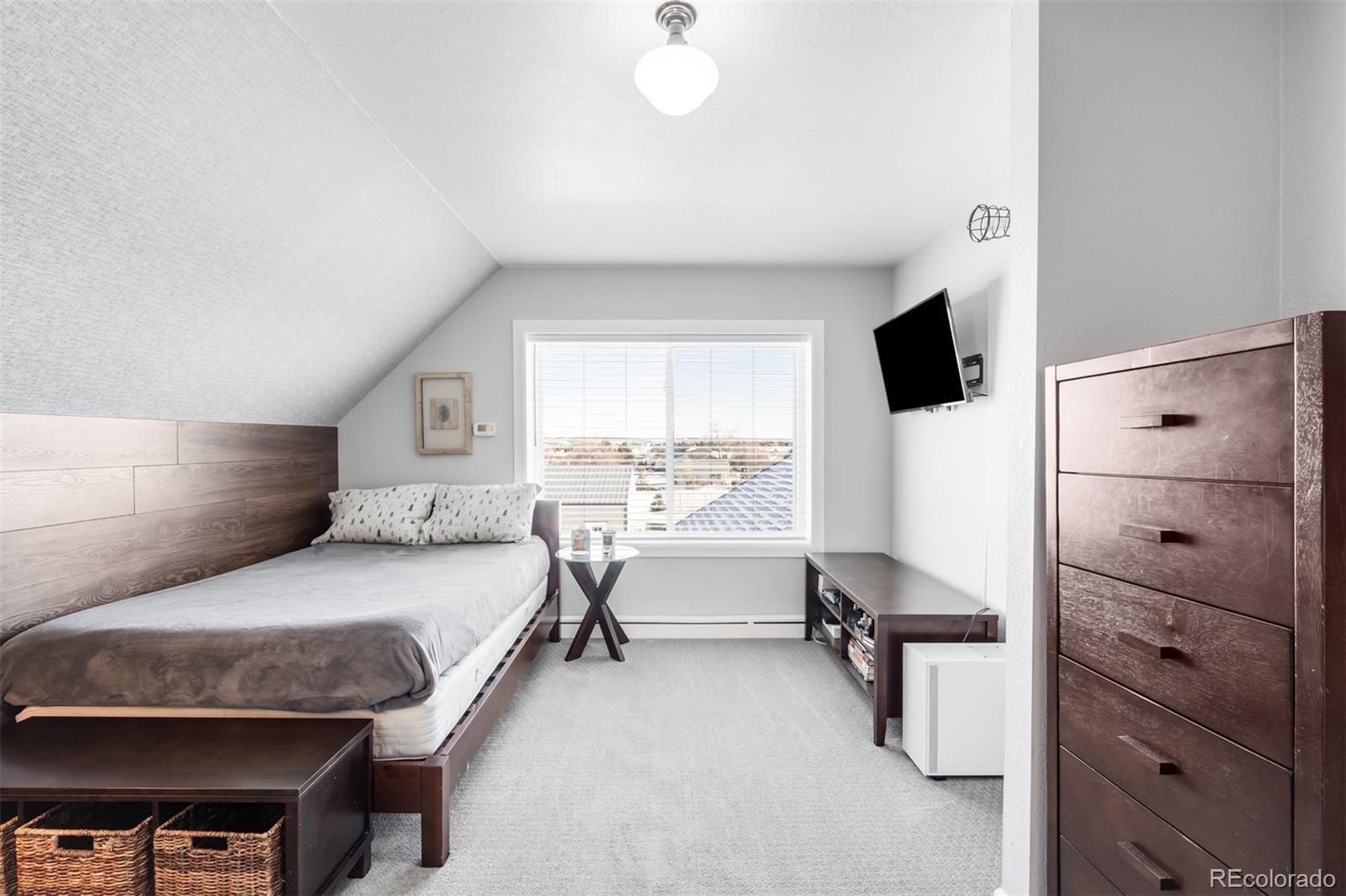 3046 Cottonwood Avenue