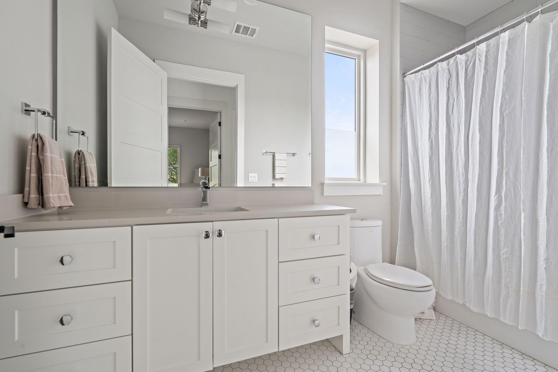 13213 Meridian Park BLVD