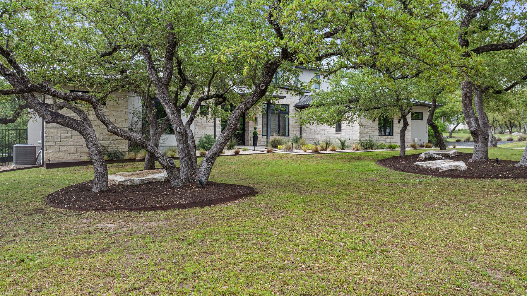 13213 Meridian Park BLVD