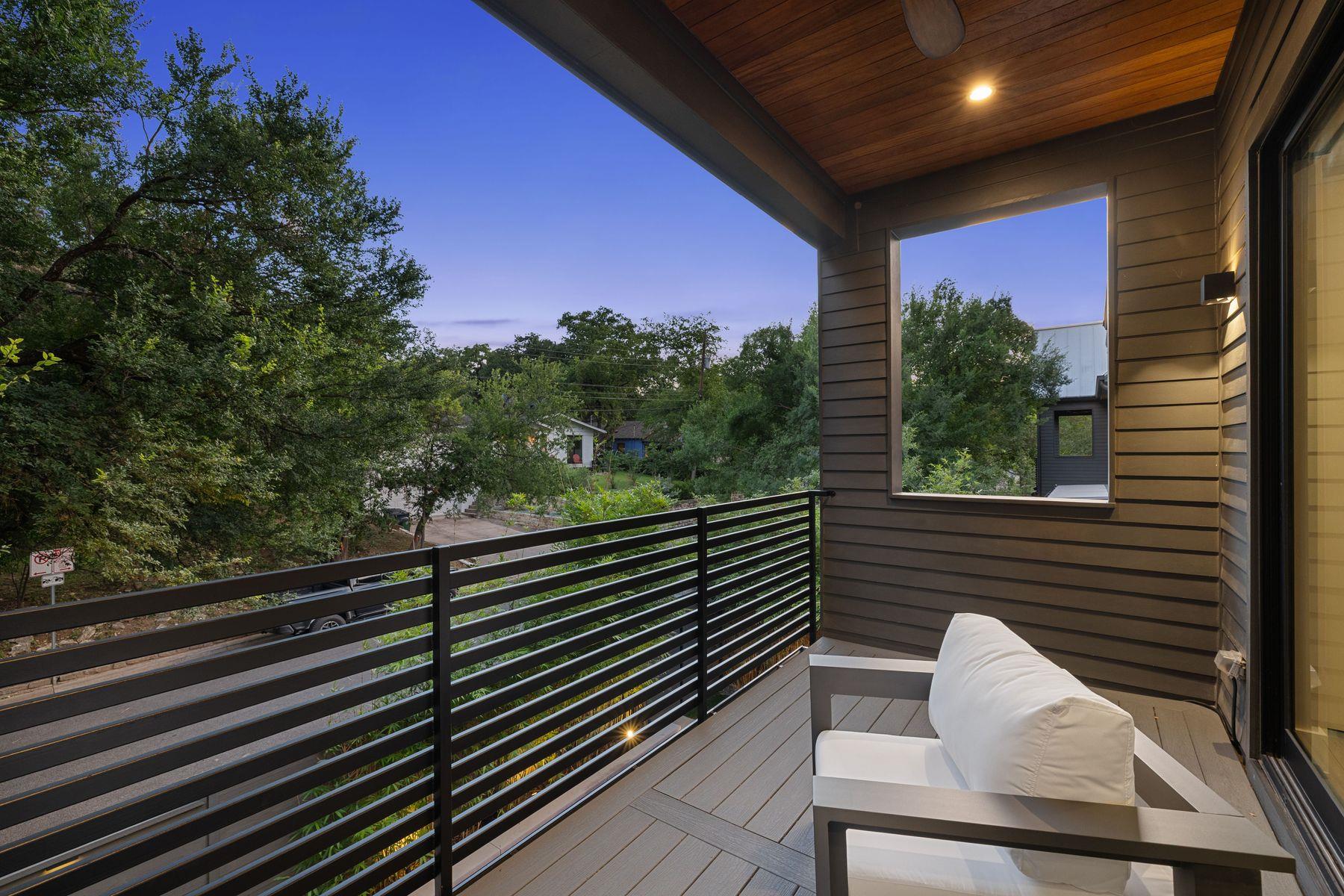 516 Bouldin DR