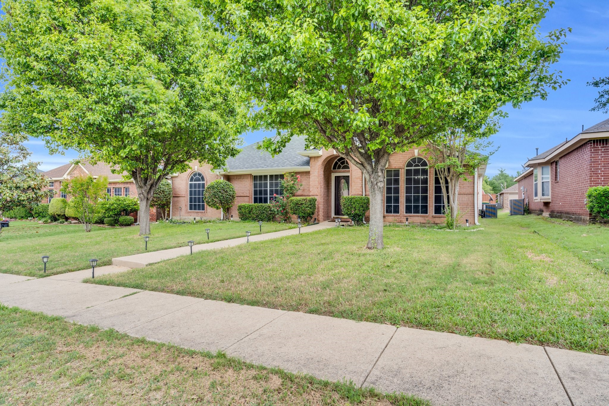1136 Essex Drive