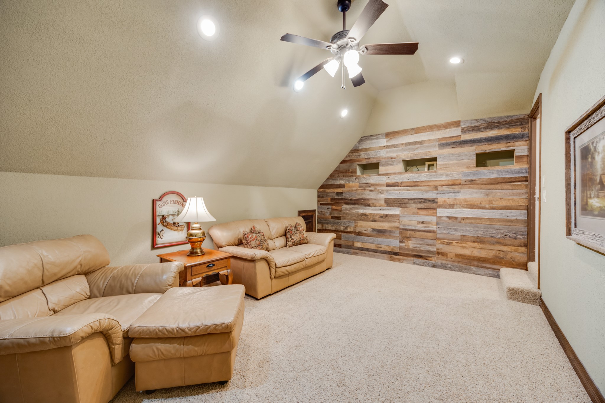 2230 Woodlands Circle