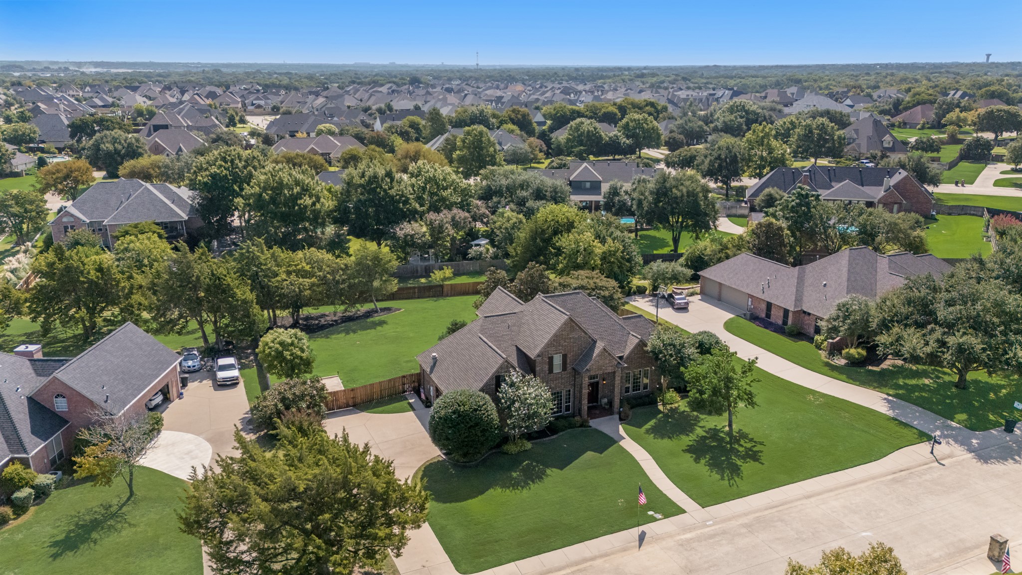 2230 Woodlands Circle