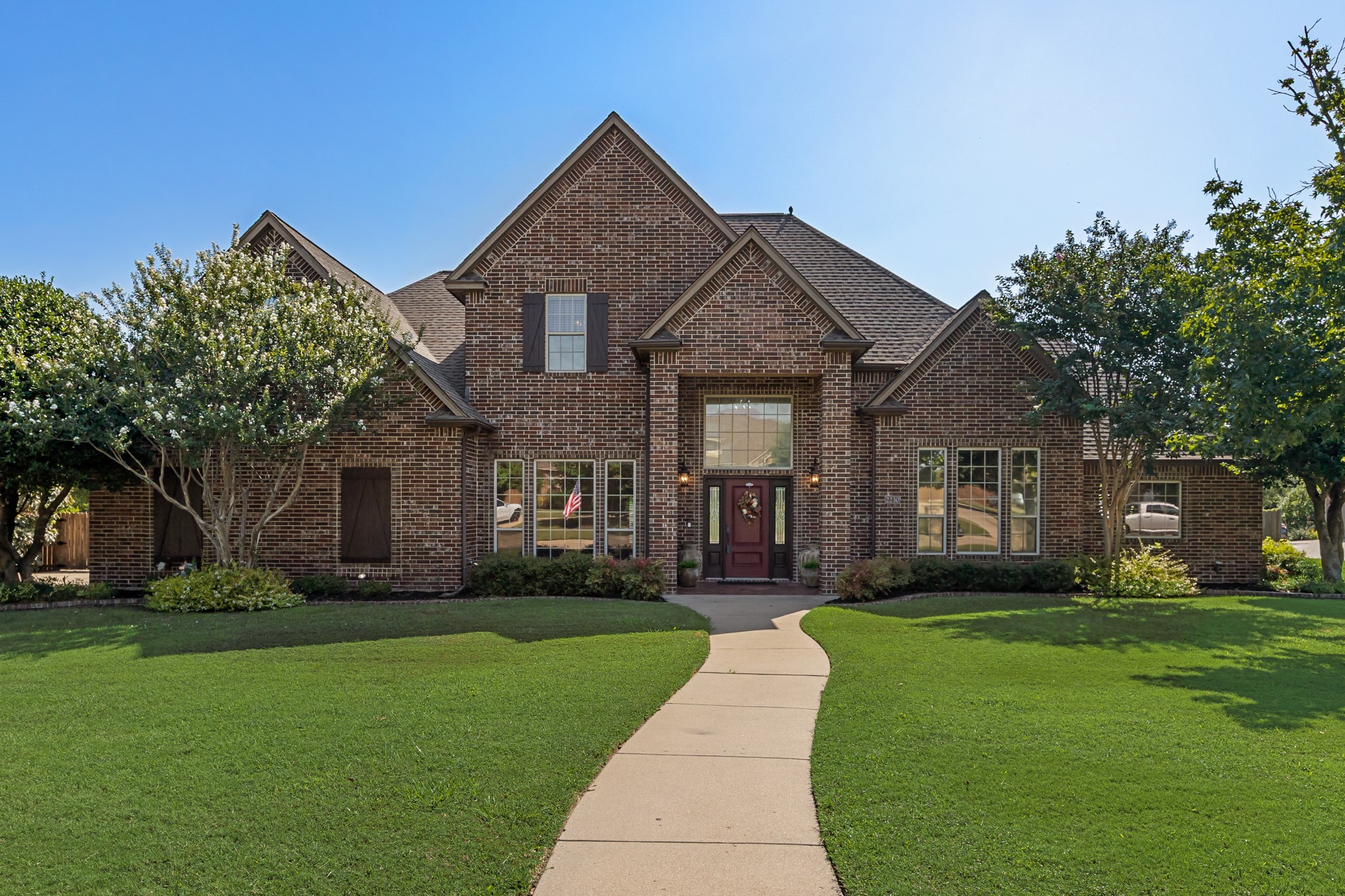2230 Woodlands Circle