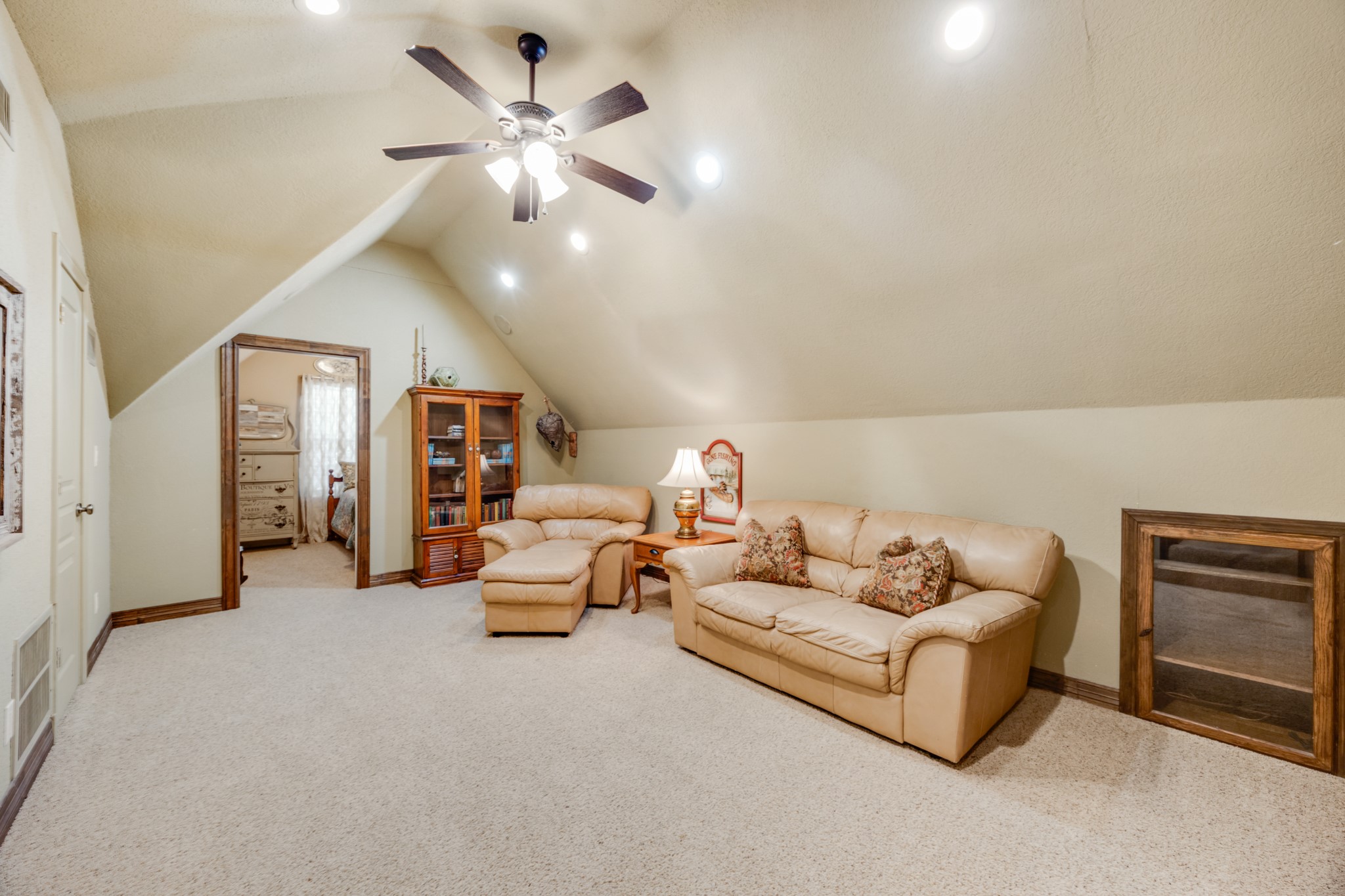 2230 Woodlands Circle