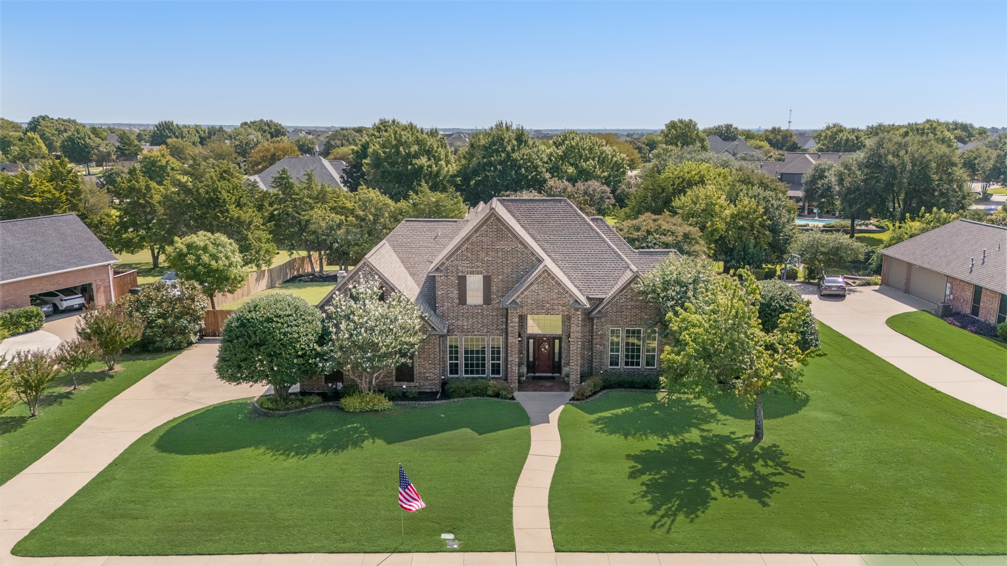 2230 Woodlands Circle